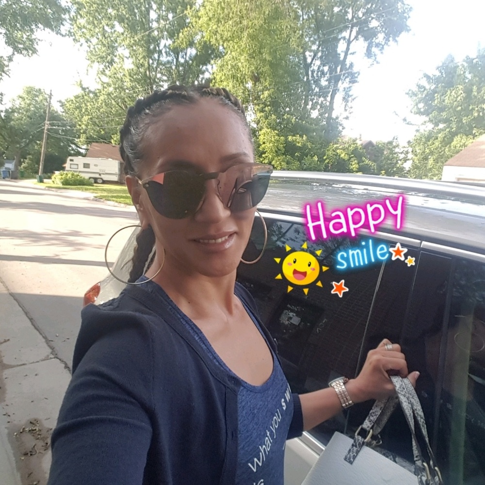 Meet your Posher, Kim